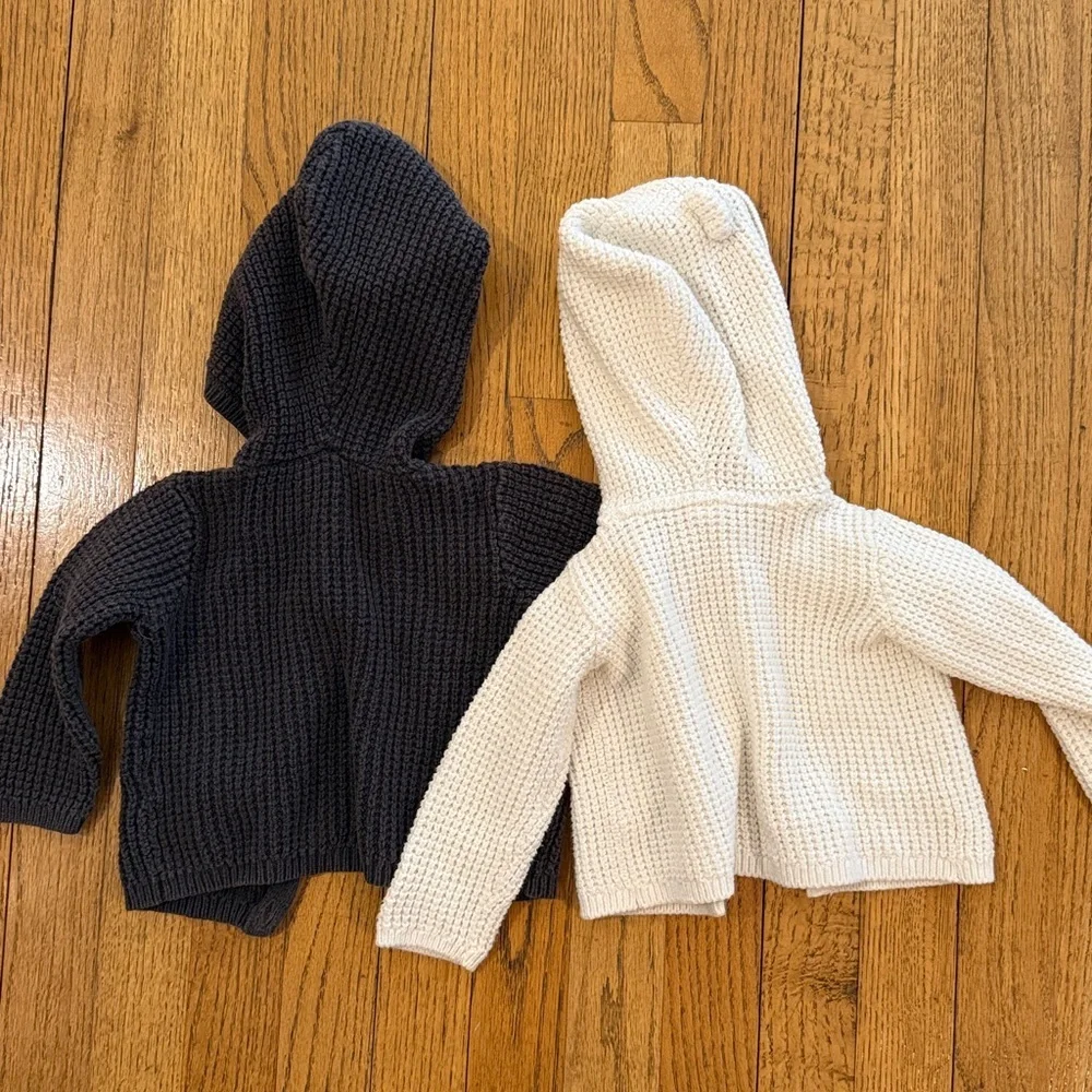 Carter's Grey and White Knit Hooded Cardigans Size 12 months GUC - Picture 4 of 6